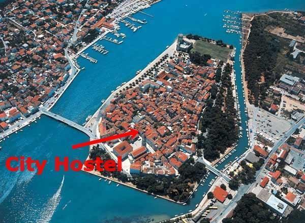 City Hostel Trogir Exterior foto